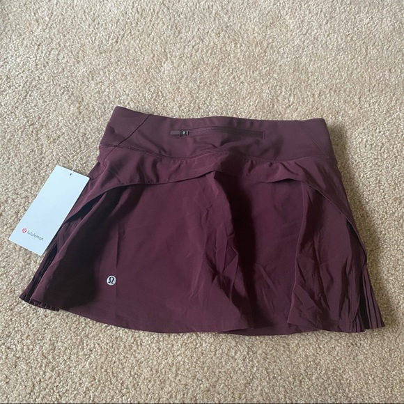 SOLD NWT Lululemon Play off the Pleats Skirt Size 4 Cassis *RARE - Picture 2 of 6